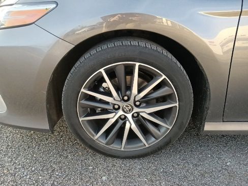 Used 2024 Toyota Camry XLE image 10