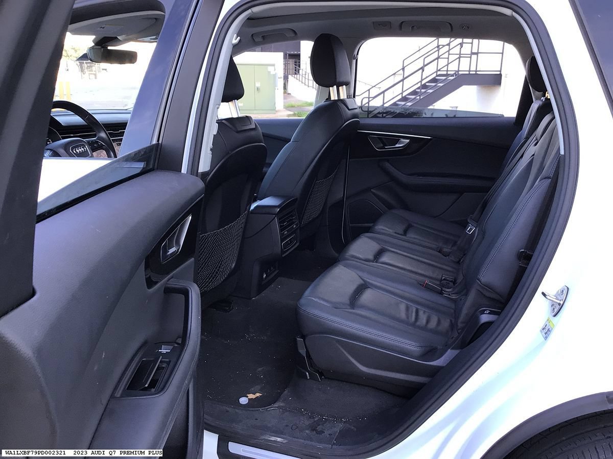 Used 2023 Audi Q7 3.0T Premium Plus AWD/4WD image 9