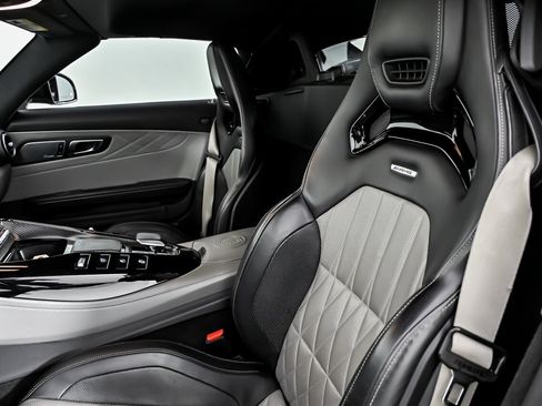 Used 2020 Mercedes-Benz AMG GT C image 21