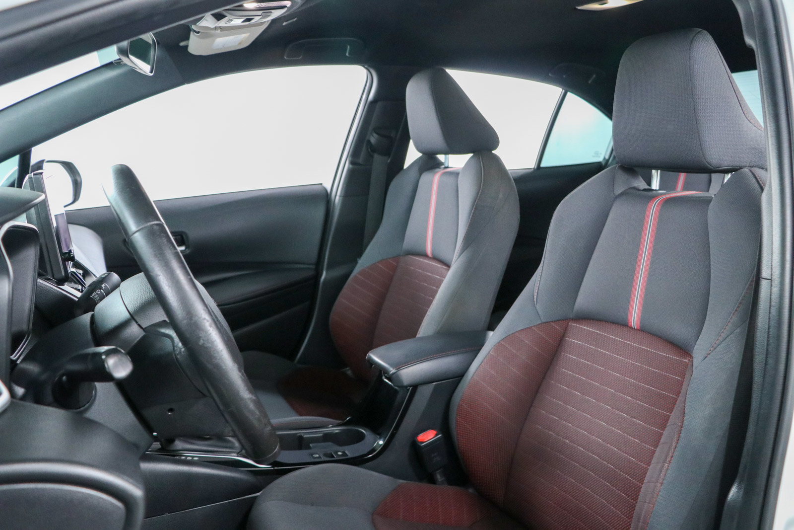 Used 2023 Toyota Corolla SE FWD image 23