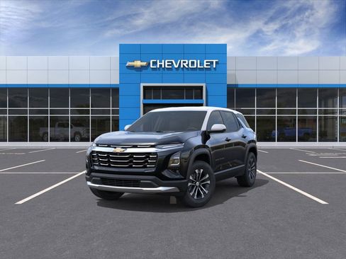 New 2026 Chevrolet Equinox LT w/ Safety and Technology Package image 8