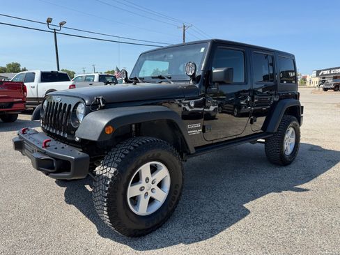 Used 2016 Jeep Wrangler Unlimited Sport w/ Quick Order Package 24S AWD/4WD image 4