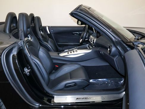 Used 2021 Mercedes-Benz AMG GT Roadster image 5