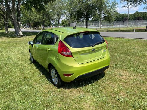 Used 2011 Ford Fiesta SE w/ 202A Rapid Spec Order Code FWD image 12
