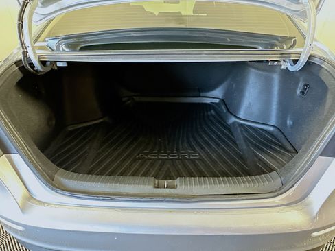 Used 2025 Honda Accord SE image 28