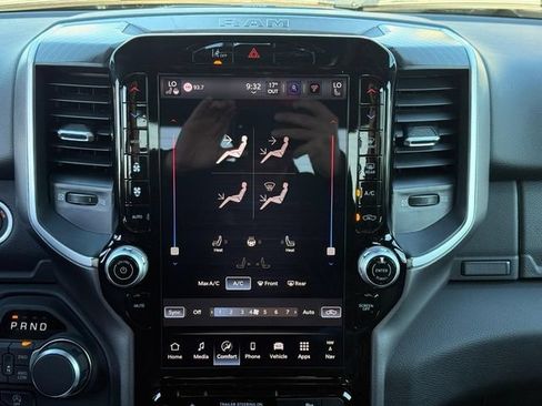 New 2026 RAM 1500 Big Horn AWD/4WD image 20