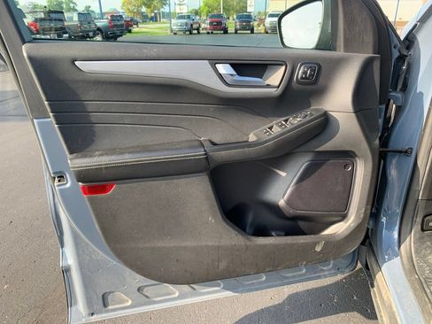 Used 2023 Ford Escape Platinum AWD/4WD image 33