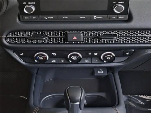 Used 2025 Honda HR-V Sport image 19