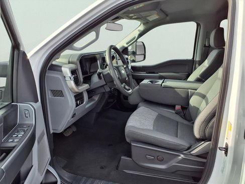 New 2026 Ford F250 XLT w/ XLT Premium Package image 16