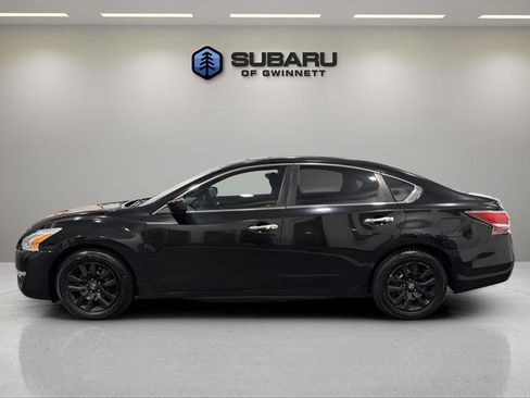 Used 2014 Nissan Altima 2.5 S FWD image 2