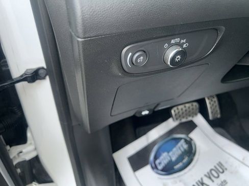 Used 2024 Buick Encore GX Avenir w/ Avenir Technology Package image 18