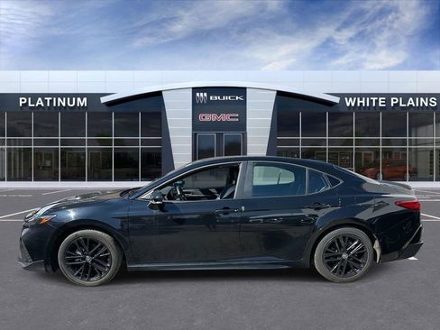 Used 2025 Toyota Camry XSE image 7