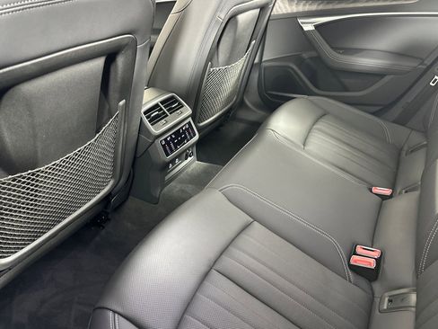 Used 2025 Audi A6 Premium Plus w/ Premium Plus Package image 11