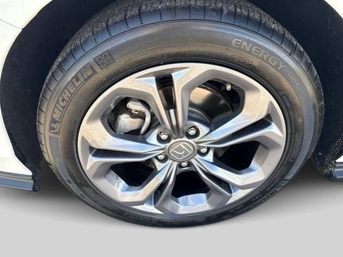 Used 2023 Honda Accord EX image 2