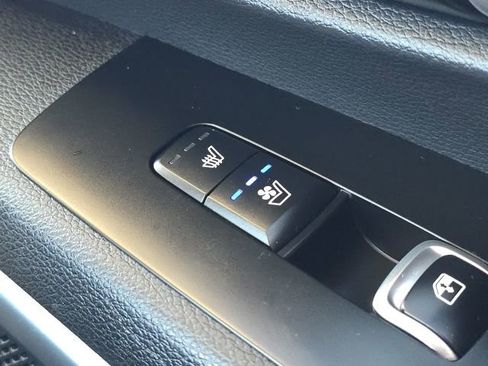 Used 2022 Kia Telluride SX w/ SX Prestige Package image 19