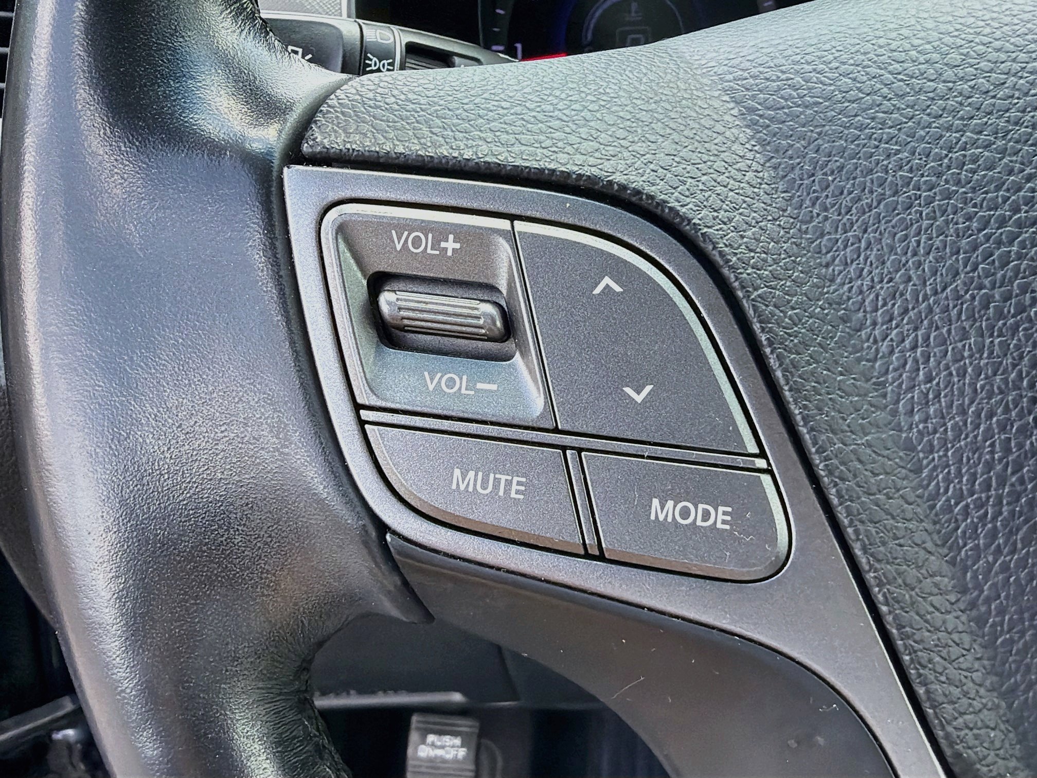 Used 2015 Hyundai Santa Fe Sport w/ Option Group 04 AWD/4WD image 35