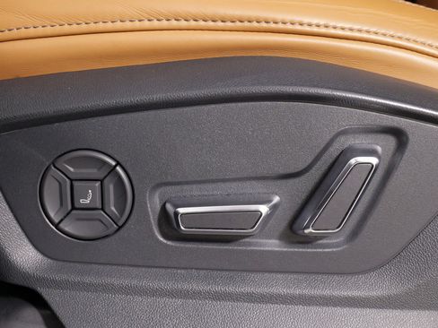 Used 2022 Audi RS Q8 image 44