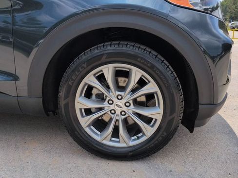 Certified 2023 Ford Explorer XLT w/ Equipment Group 202A RWD image 12