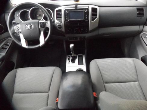 Used 2014 Toyota Tacoma 4x4 Double Cab image 15