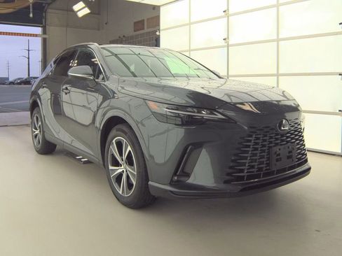 Used 2025 Lexus RX 350 Premium w/ Accessory Package image 5