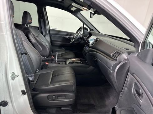 Used 2023 Honda Passport TrailSport image 29