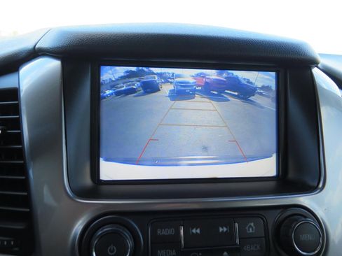 Used 2019 Chevrolet Tahoe LT image 11