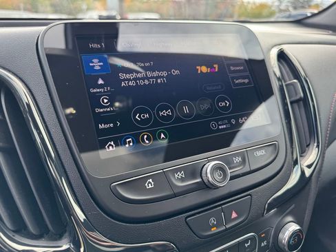 Used 2022 Chevrolet Equinox RS w/ RS Leather Package image 25