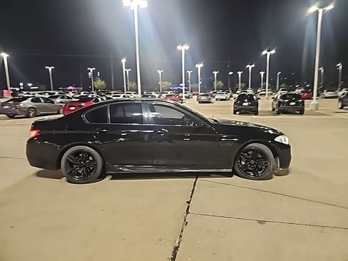 Used 2013 BMW 550i Sedan image 2