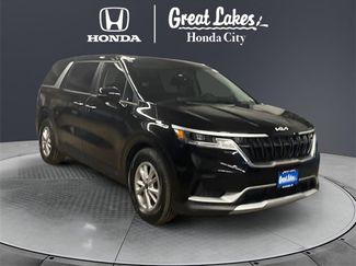 Used 2024 Kia Carnival LX video 1
