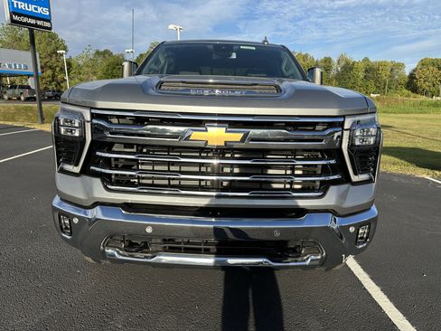 New 2026 Chevrolet Silverado 3500 LTZ w/ LTZ Plus Package image 3