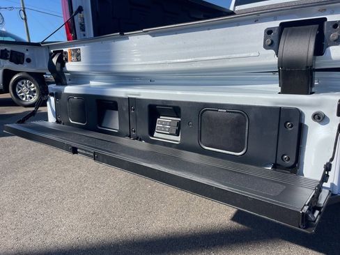 New 2026 GMC Sierra 2500 Denali Ultimate w/ LPO, Black Badging Package image 34