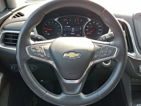 Used 2020 Chevrolet Equinox LT AWD/4WD image 19