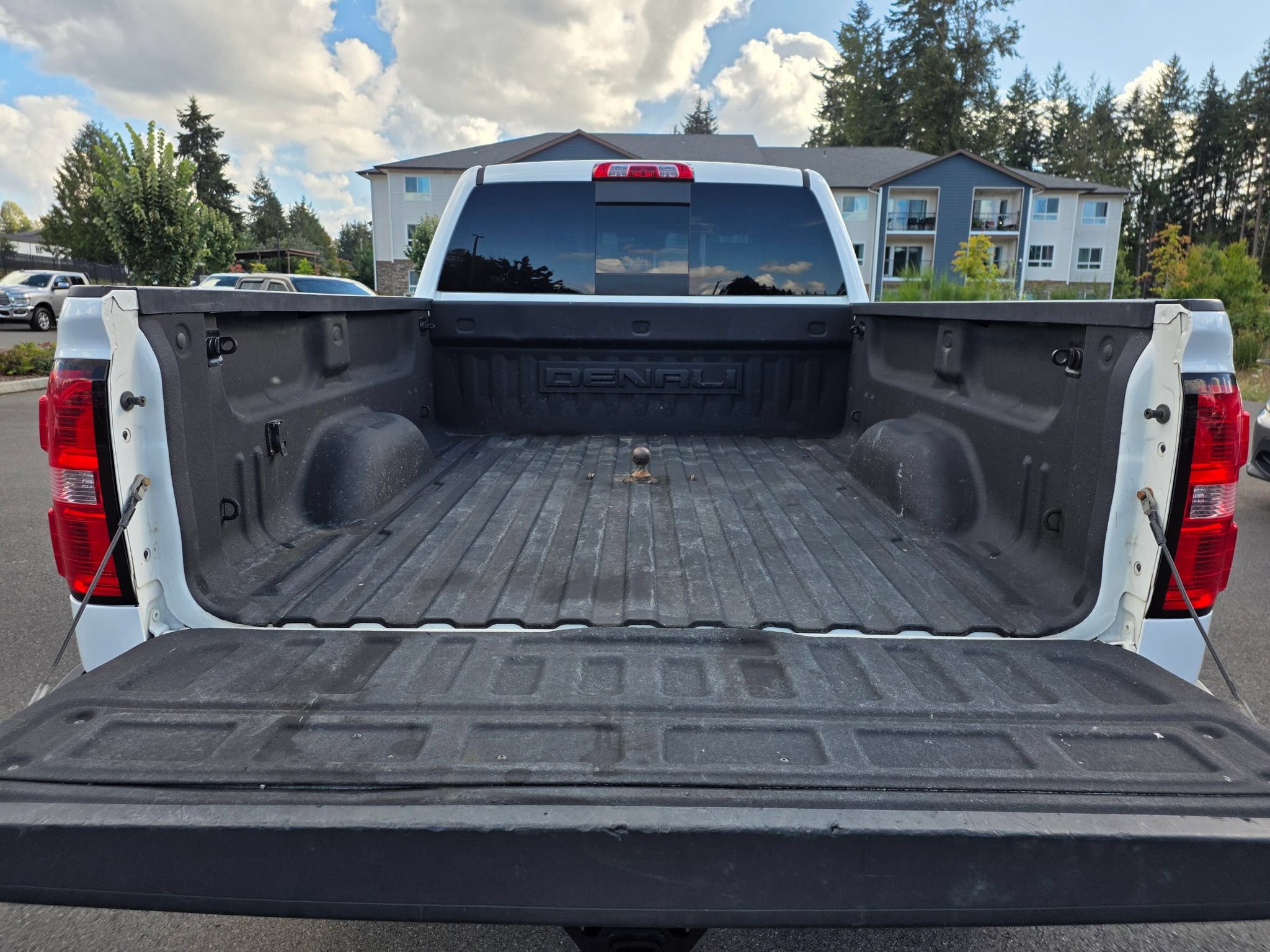 Used 2016 GMC Sierra 2500 Denali AWD/4WD image 9