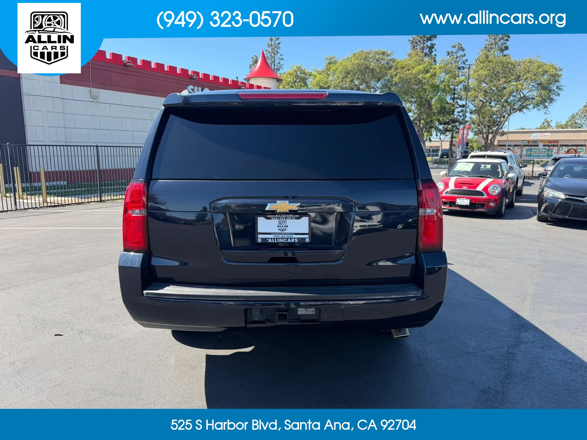 Used 2017 Chevrolet Suburban LS w/ Enhanced Driver Alert Package RWD image 5