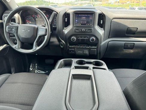 Used 2023 Chevrolet Silverado 1500 Custom Trail Boss AWD/4WD image 12