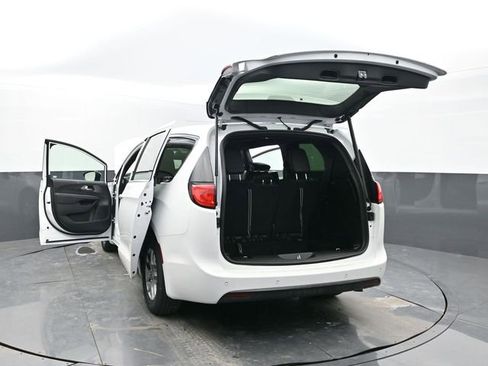 New 2026 Chrysler Voyager LX image 62