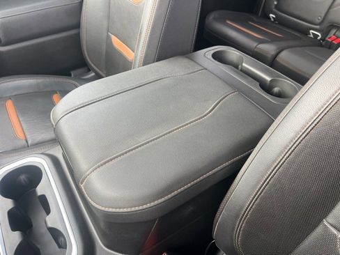 Used 2023 GMC Sierra 2500 AT4 w/ AT4 Preferred Package image 32