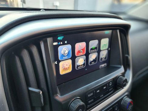 Used 2017 GMC Canyon SLT w/ Driver Alert Package image 23