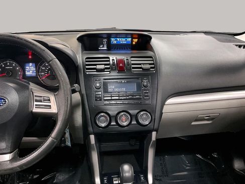 Used 2015 Subaru Forester 2.5i Limited AWD/4WD image 7