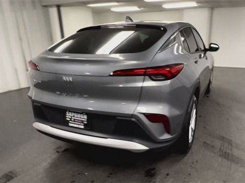 Certified 2025 Buick Envista Preferred image 8