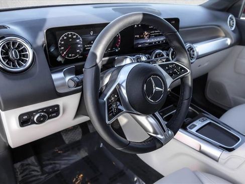 Certified 2026 Mercedes-Benz GLB 250 4MATIC image 10