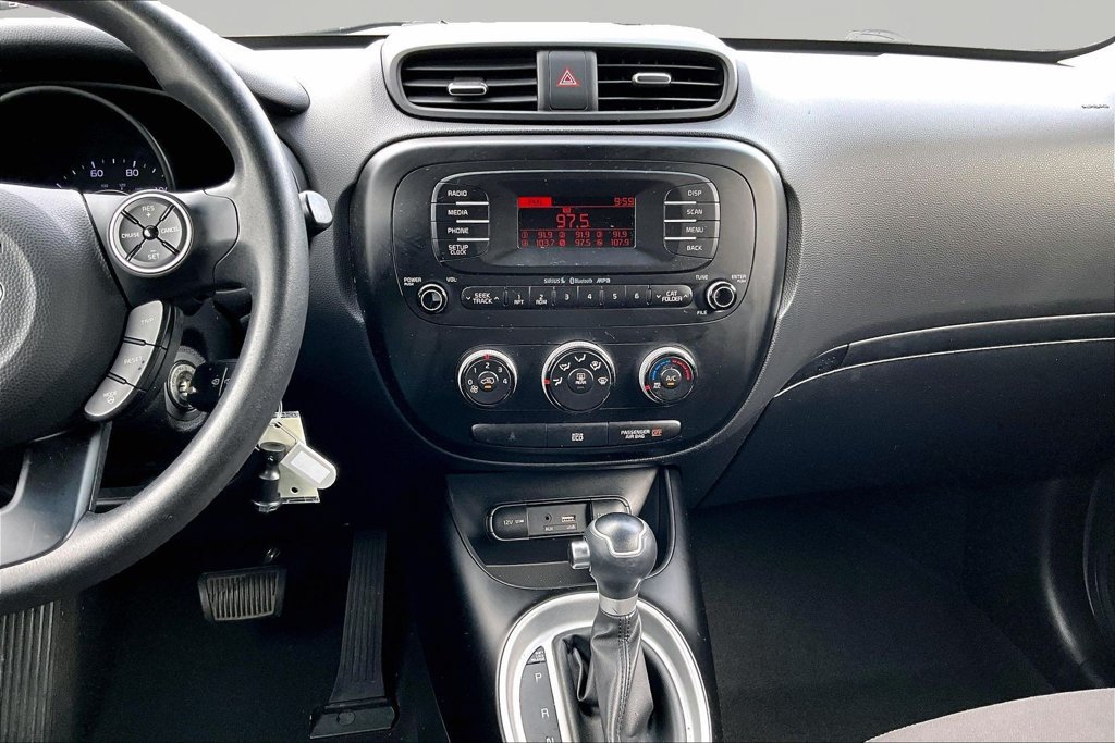 Used 2016 Kia Soul FWD image 10