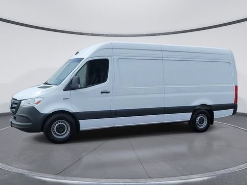 Used 2024 Mercedes-Benz eSprinter 170 Cargo image 4