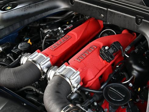 Used 2015 Ferrari California T RWD image 51