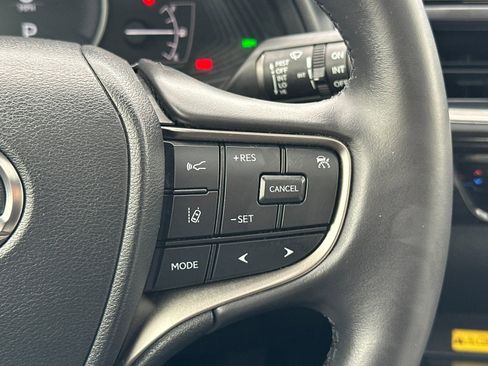 Used 2024 Lexus UX 250h 250h Base image 28