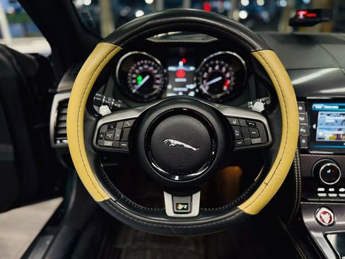 Used 2016 Jaguar F-TYPE R image 42