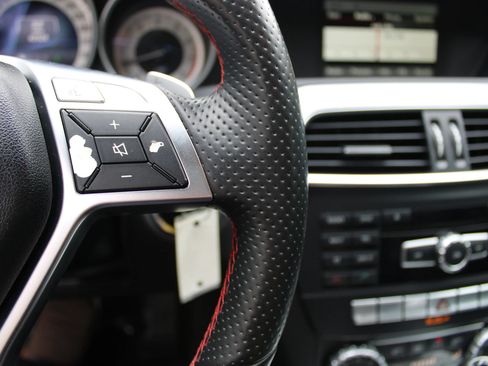 Used 2015 Mercedes-Benz C 250 Coupe w/ Sport Package image 10