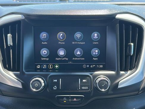 Used 2022 GMC Terrain SLT image 24