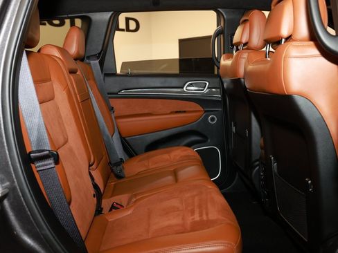 Used 2021 Jeep Grand Cherokee SRT image 15