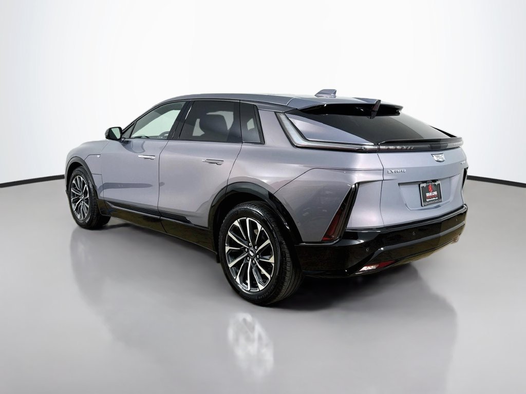 Used 2024 Cadillac Lyriq Sport w/ LPO, Floor Liner Package AWD/4WD image 5